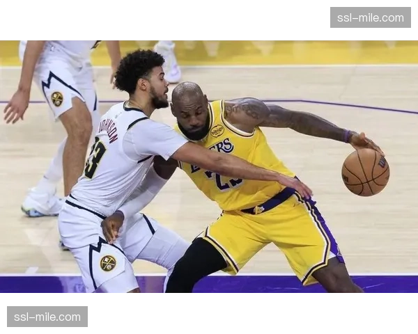 湖人加时险胜掘金重返西部第三，穆雷14中1成胜负手